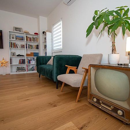 Apartment Nikola Kaštel Novi Kültér fotó