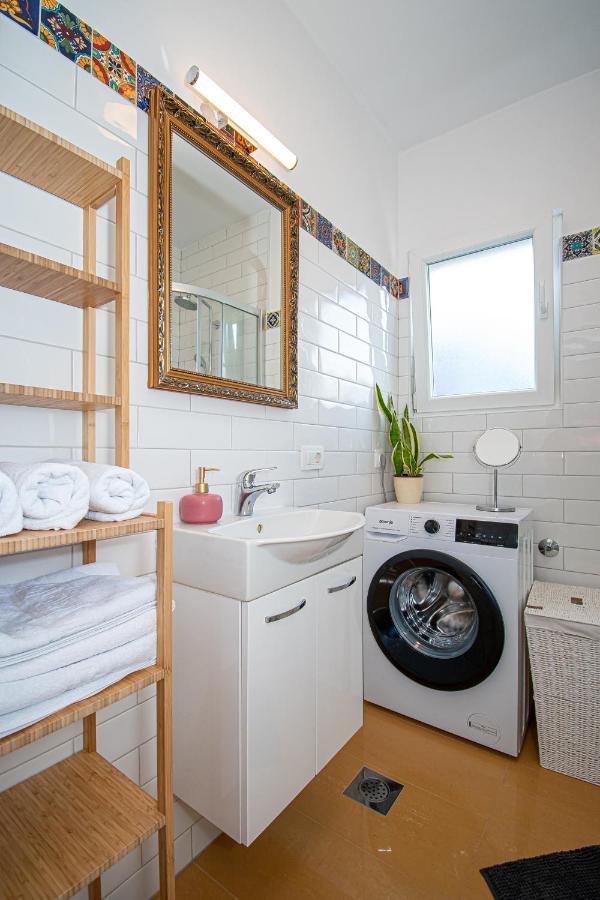 Apartment Nikola Kaštel Novi Kültér fotó